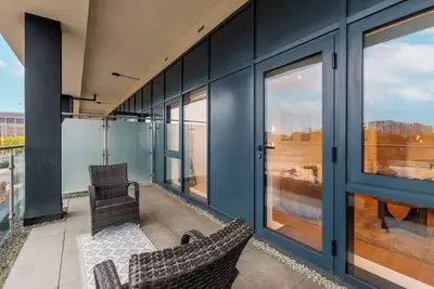 Image de Spacious 2-Bed Apartment, Free Parking & Contractor Friendly