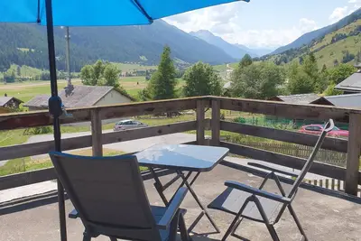 Image de Soothing 3-bedroom apartment in welcoming Münster neighborhood