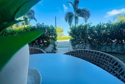 Image de Cozy 2-bedroom apartment in front of the pool