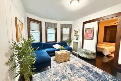 spacious apartment with Nyc views