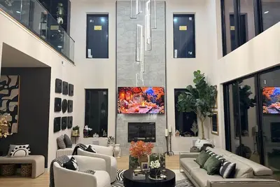 Image de The Lakefront Home on Beautiful Lake Victoria