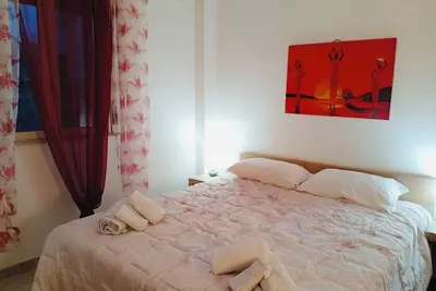 Image de Two Steps from the Politeama