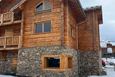 Image de Grand appartement, bas de chalet dans la station de La Joue du Loup.