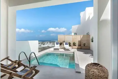 Image de Eos Villa • 2br • Sea View • Pool & Jacuzzi