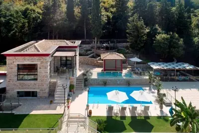 Image de Karvouno Villa • Private Pool • Beachfront Bliss