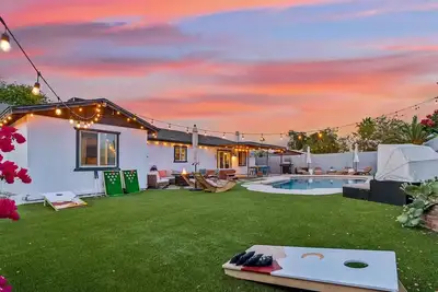 Image de Chic Oasis at Sunshine Canyon!