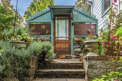 Image de Downtown Studio Apartment in Dragonfly Cottage