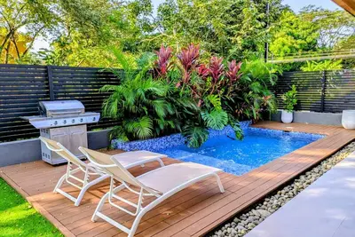 Image de New Dec 2025 3br/2br /Duplex with private pool, walk to Langosta Beach