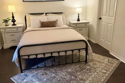 Image de Marvelous 3-bedroom cottage with Ac in charming Downtown Hammond