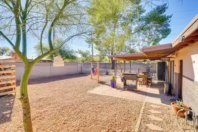 Image de Half-Mi to Loop Access! Private Tucson Hideaway