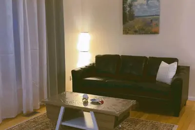 Image de Home in Thompson-Best for Families and Contractors