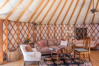 Image de Dreamy Yurt “1 of 23 Best Glamping Spots in U. S”