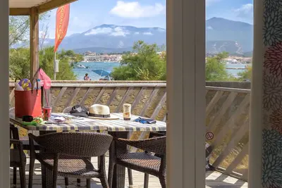 Image de mobil home les pieds dans l'eau