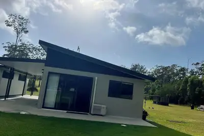 Image de Salty Breeze Getaway - Bush & Beach Retreat