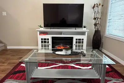 Image de Modern 3br Condo Near Airport, Hospital & Stadium