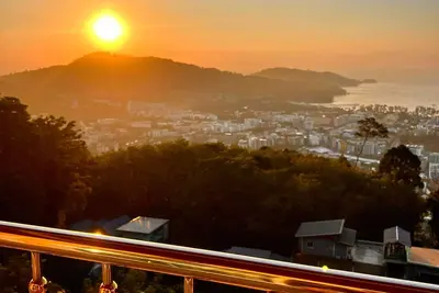 Image de Sunset Ocean View 3-king bed Villa Directly Above Patong