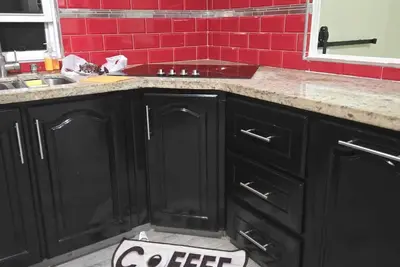 Image de Cozy 4-bedroom bungalow in Brevitor, St. Peter, where you can live like a local.