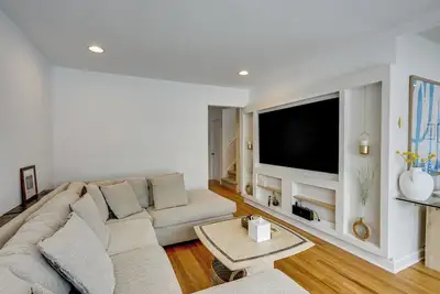 Image de Mid-Century Family Bungalow: Desirable Birmingham!