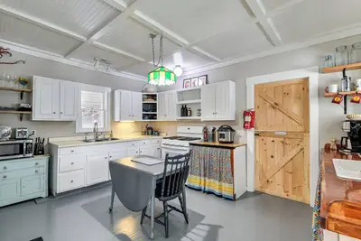 Image de Green Mountain Views! Lowell Getaway Near Skiing