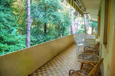 Image de Maison avec terrasse près de la pinède