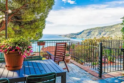 Image de Confortable appartement pour 4 personnes avec Wifi, climatisation, piscine et terrasse