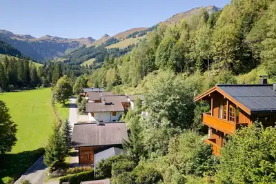 Image de Belle maison de vacances privée pour 10 personnes avec Wifi, Tv et terrasse