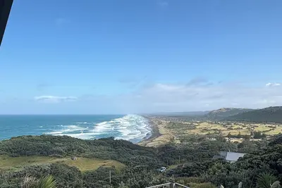Image de Stunning Muriwai - Watch the sun set after a long day at the beach
