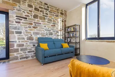 Image de Maison historique en Normandie avec vue panoramique