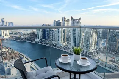 Image de Luxury Studio with Canal View Near Downtown Dubai