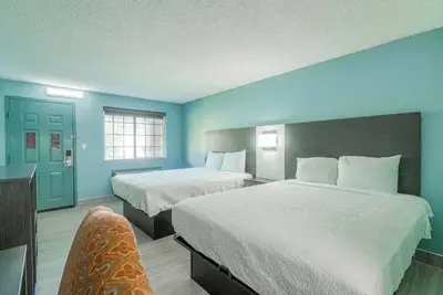 Image de Pet-Friendly Stay w/ 2 Queen Beds Near Harlingen Foodie Fave & Main Roads