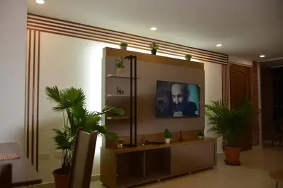 Image de Modern and centrally located apartment with breathtaking mountain views 202