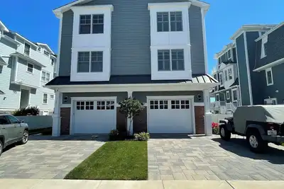 Image de Victory Point - 4 Bedroom Bayfront w/ pool - Avalon, Nj