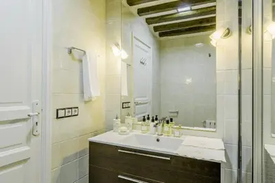 Image de 2-bedroom apartment in beautiful Madrid with Ac and fitness room