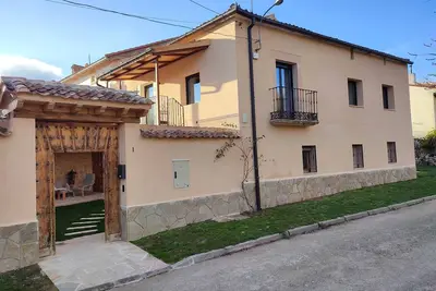 Image de Cottage next to a river in a quiet village, ideal for families.