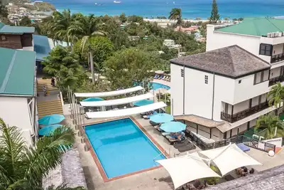 Image de Convenient Stay! 2 Garden View Units with Free Parking & Breakfast, Outdoor Pool