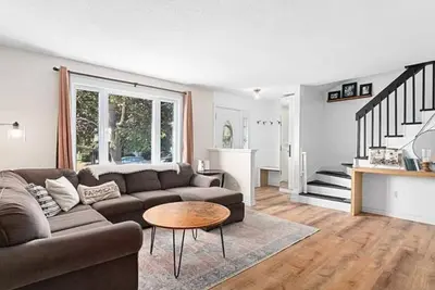 Image de The Halo House- 3 bedrooms in Aylmer