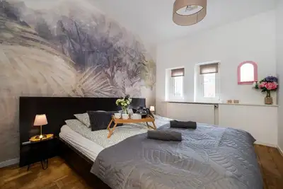 Image de Bałuty Apt – Workspace, Parks & Railway Nearby