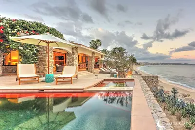 Image de Oceanfront Villa with Heated Pool, Hot Tub and Bbq