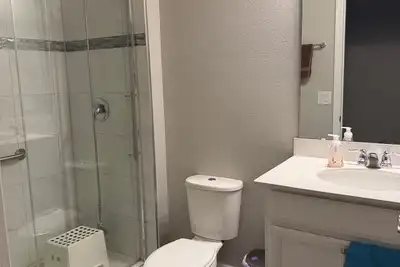 Image de 3-bedroom bungalow in serene Minneola with cool Ac