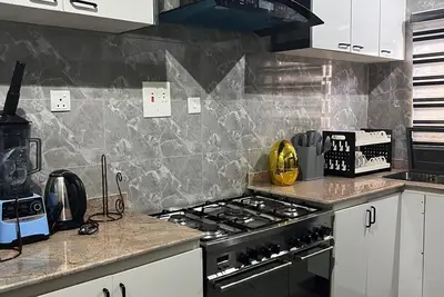 Image de 2 Bedroom En-Suite, Wi-Fi, Secured, 24/7 Power