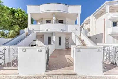 Image de Balcony holiday By Vivimy