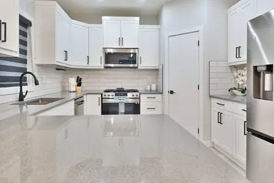 Image de Main Floor House in Brighton