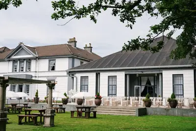 Image de Room 9 -  Manor Park Country House, Wales Perfect for Families