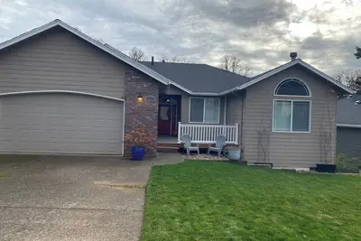 Image de The Gathering at Jonmart Se Salem 5-bedroom house tranquil with Ac, fenced Yard.