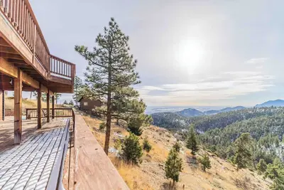 Image de Mountain View Retreat, Year Round Sunshine\n1 bed, 1 renovated bath in Boulder