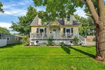 Image de Lvr - The Yellow House on 3rd