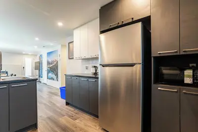 Image de Central Downtown Montreal | 3br / 1ba Balmoral Condo