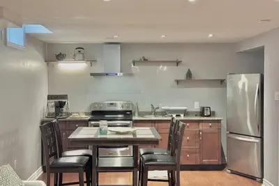 Image de Nice and clean cosy apartment basement