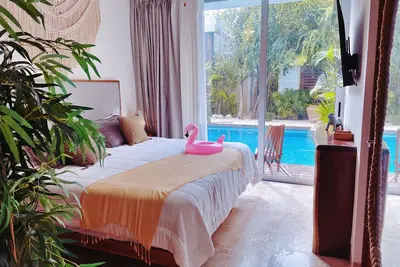 Image de Centric 2bd Apartment Swim Up Pool