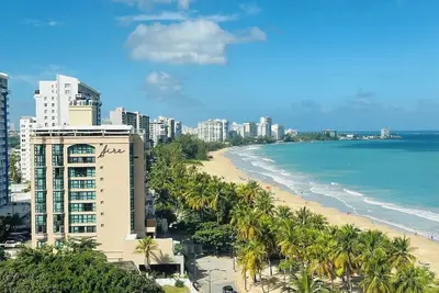Image de Beach Front Apartment in Isla Verde